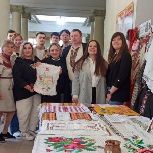 У ДУІТЗ відзначили Всесвітній день вишиванки