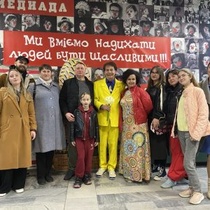 Студенти-журналісти ДУІТЗ відвідали «Будинок клоунів» у межах співпраці з театром «Маски»